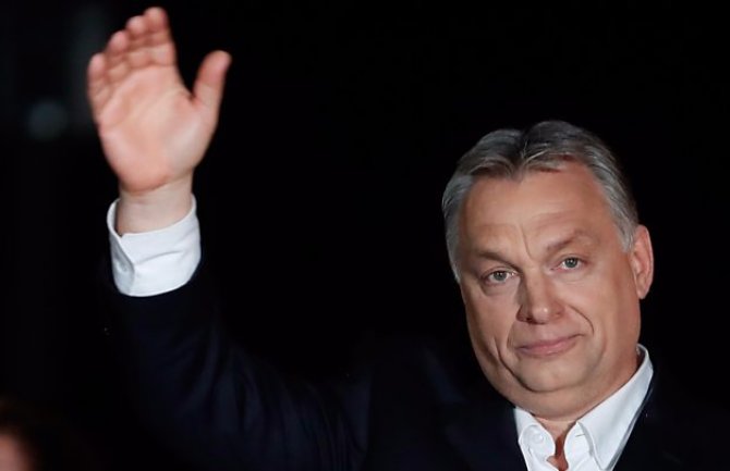 Orban upozorava: EU klizi ka zaboravu, podržite Trampa