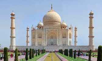Tadž Mahal donosi veliki novac, ali Indija ga polako uništava