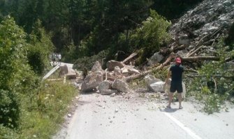 Odron na putu Mojkovac – Žabljak