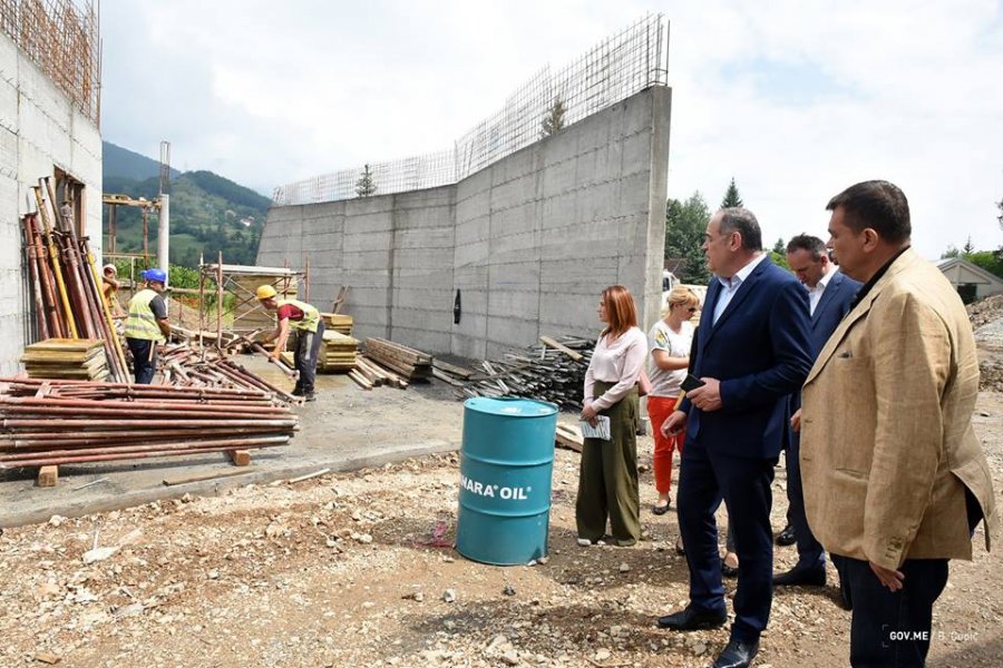 3785892917442744456267327962742141262757888n