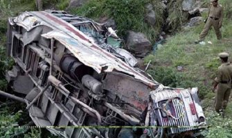 Autobus pao u klisuru, strahuje se da je poginulo 33 ljudi