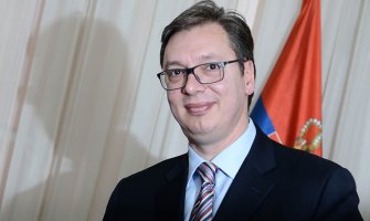 Vučić ni kao dijete nije imao tremu od kamera (VIDEO)