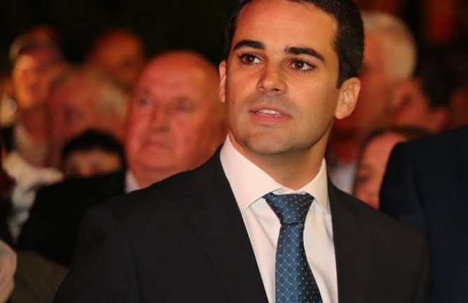 Raičević kandidat za gradonačelnika Bara, zahvalnost Srzentiću 