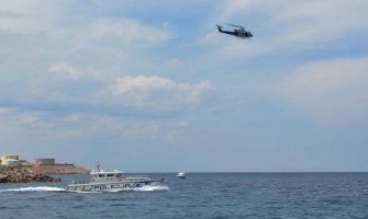 Požar na policijskom gliseru u Baru