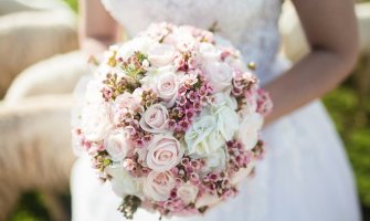 O ovoj svadbi svi pričaju: Predaja mlade u nesvakidašnjem vozilu (VIDEO)