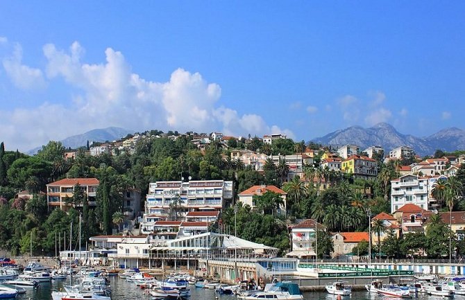 DPS HN: Demagozi lupaju ko maksim po diviziji