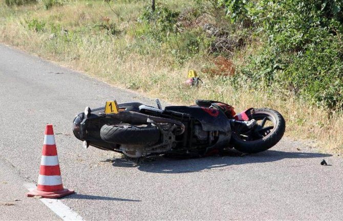 Budva: Motociklista zadobio lakše povrede nakon što je udario u konja