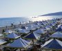 Novina na plažama u CG: Besplatne ležaljke i suncobrani nakon 17 sati