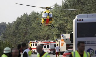 Autobus sletio s puta, 16 povrijeđenih