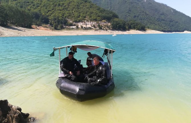 Ronioci pronašli tijelo Tijanića u Pivskom jezeru(FOTO)