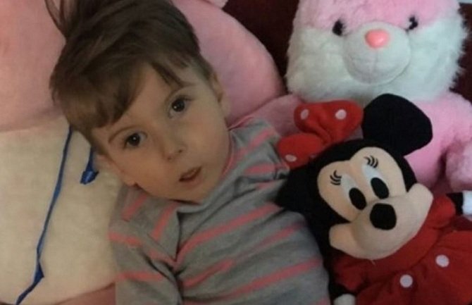 Malenoj Tijani treba još 2. 460 eura za liječenje, pomozimo!