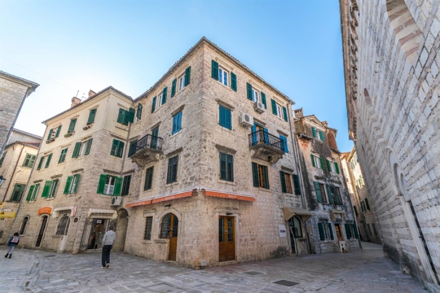 prodajastanstarigradkotorrivijeranekretninecrnagora1201803221114362141