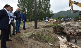 Marković nezadovoljan zbog kašnjenja radova na izgradnji mosta Sutivan-Njegnjevo