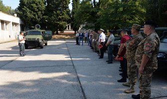 U kasarni Masline predstavljen MAŠAN, oklopno vozilo crnogorske proizvodnje (FOTO)