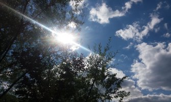 Promjenljivo oblačno, biće i sunca i kiše