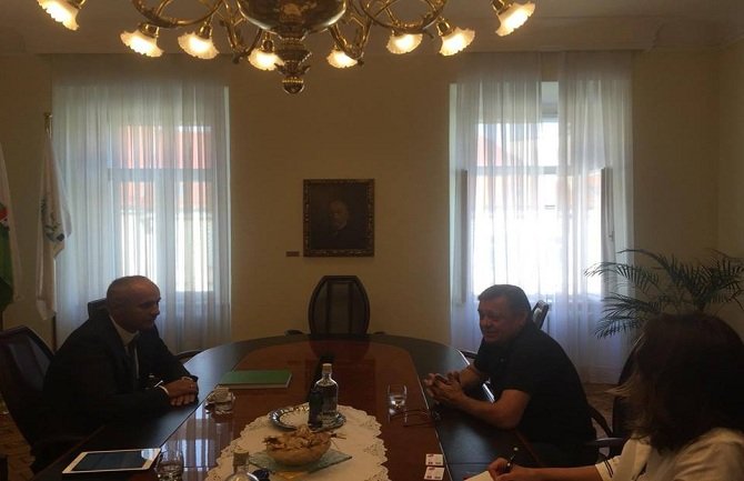 Gradonačelnici Cetinja i Ljubljane razgovarali o unapređenju saradnje