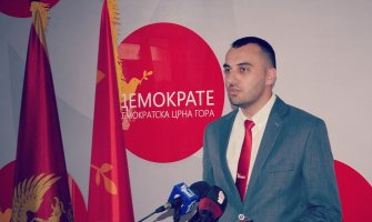 Stjepović: Kad su pare u pitanju, ne smeta liderima DF-a ni što je Vučić sa Milom najbolji drug