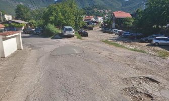 Mještani Zelenike sami ulažu u puteve, ali očekuju pomoć
