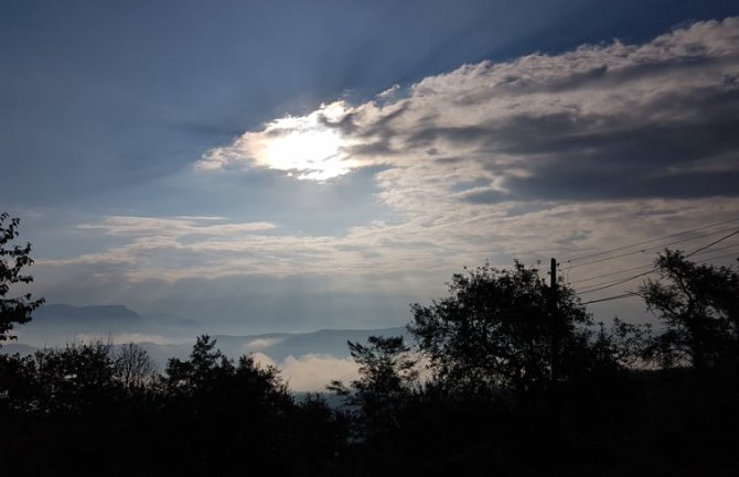 Pretežno sunčano, vjetar pojačan