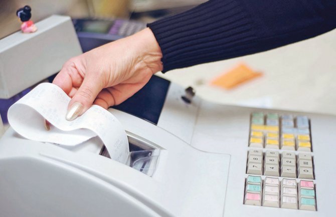 U junu 2019. godine elektronski prenos podataka iz registar kasa 