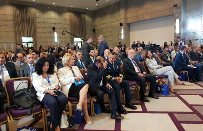 Crnogorskim pomorcima omogućiti da plove na brodovima Gruzije i obratno