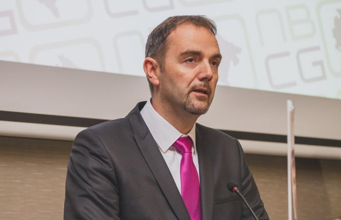 Registracija i osiguranje vozila je prvi uslov sigurnog saobraćaja 