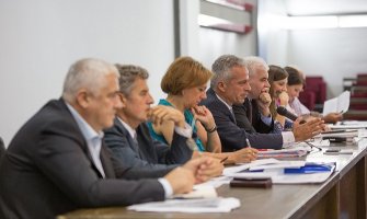 Purišić: Duže da radimo za veće penzije