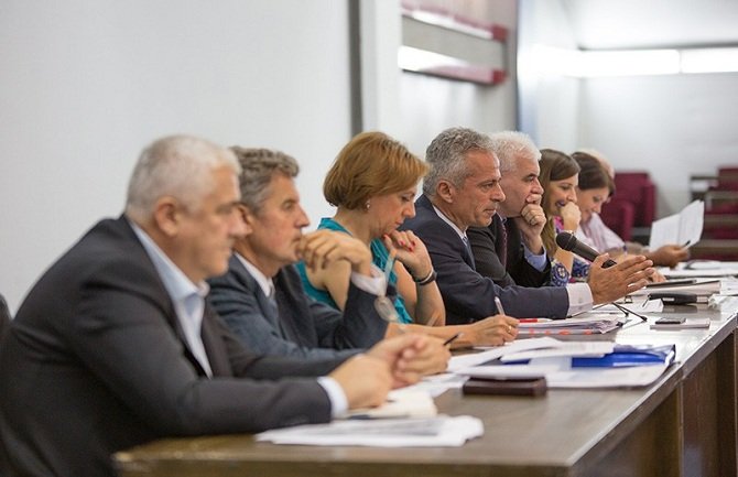 Purišić: Duže da radimo za veće penzije