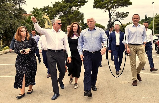 Božović više ne obavlja poslove obezbjeđenja predsjednika Vlade