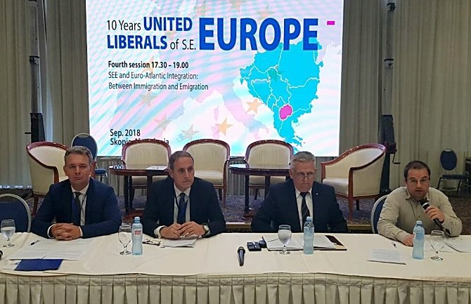 Popović sa evropskim poslanicima: Naši ljudi su najveći kapital za napredak i razvoj