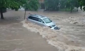 Poplave u Meksiku, tri osobe poginule