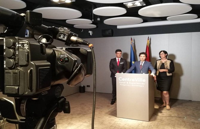 Abazović: Optužbe da smo izazvali diplomatski skandal su smiješne i maliciozne