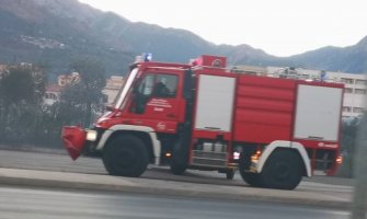 Bar: Veliki požar buknuo jutros kod buvljaka, lokalizovan oko 8 sati