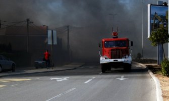 Veliki požar kod Radoja Dakića,zatvorena magistrala prema Nikšiću(FOTO)(VIDEO)