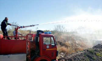 Veliki požar na Bioču, ekipe gase vatru da odbrane domaćinstva