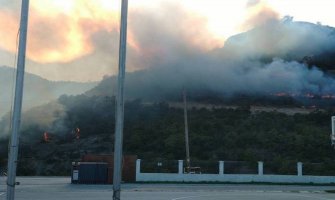 Požar kraj gradilišta mosta Moračica