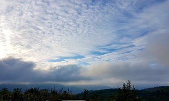 Moguća kratkotrajna kiša, do 28 stepeni