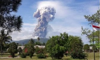 Erupcija vulkana poslije tragičnog zemljotresa i cunamija u Indoneziji (VIDEO)