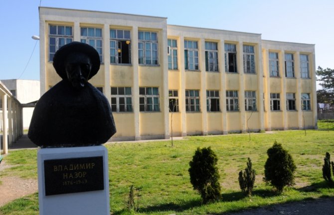 Inspekcija utvrdila da su učenicima II-3 odeljenja OŠ „Vladimir Nazor“ povrijeđena prava