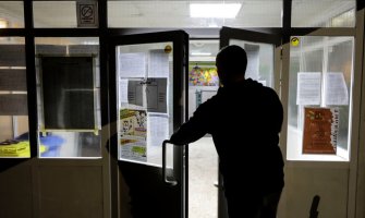 Više od 3,3 miliona građana BIH biralo novu vlast, privedeno 11 osoba zbog kupovine glasova, lažni posmatrači...