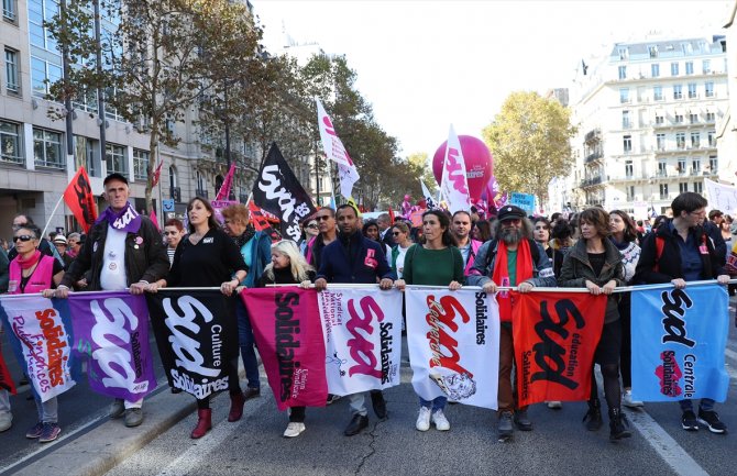 U preko 100 gradova protesti protiv vladine politike i predsjednika Makrona