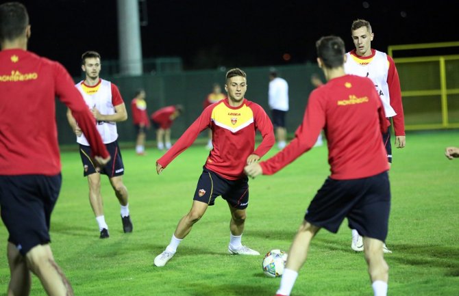  Utakmica Crna Gora-Srbija visokog rizika, iz policije upozoravaju da neće tolerisati nerede i incidente