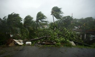 Uragan Lesli od 120 km/sat se približava Portugalu i Španiji 