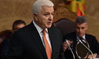 Marković pisao Amfilohiju:Do posljednjeg slova biće ispoštovan zakon, ne dijelite nego sabirajte