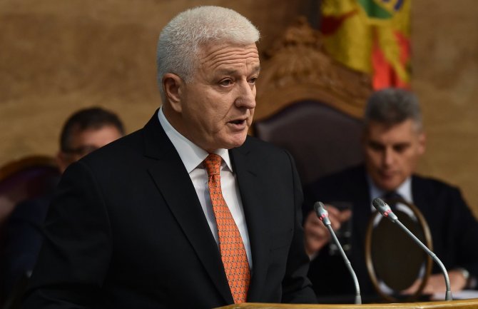 Marković pisao Amfilohiju:Do posljednjeg slova biće ispoštovan zakon, ne dijelite nego sabirajte