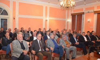 Crna Gora nije mnogo hajala ni za nemanje ni za murate, ni za bonaparte