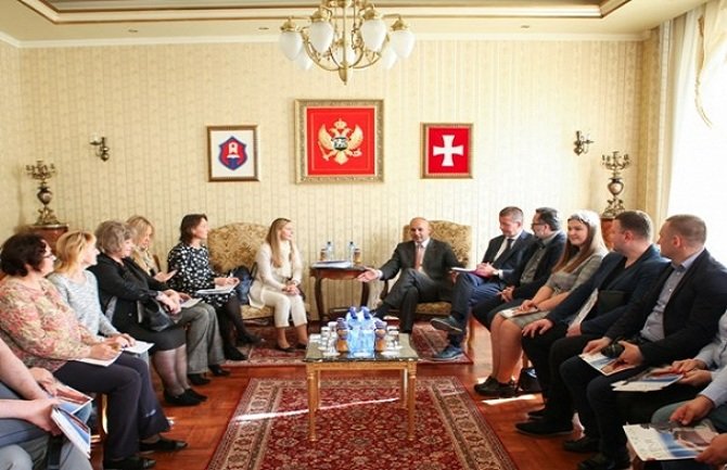 Kašćelan razgovarao sa delegacijom iz Ukrajine