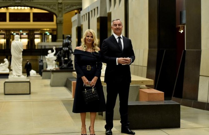 Đukanović u Parizu na poziv Makrona, svečana večera u muzeju Orsej