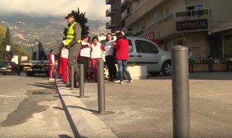 Franca: Demonstracija sile opštinske službe i atak na poslovanje naših prodavnica