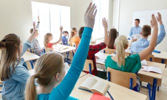 Svaki treći nastavnik zaražen u Podgorici, studenti ih mijenjaju